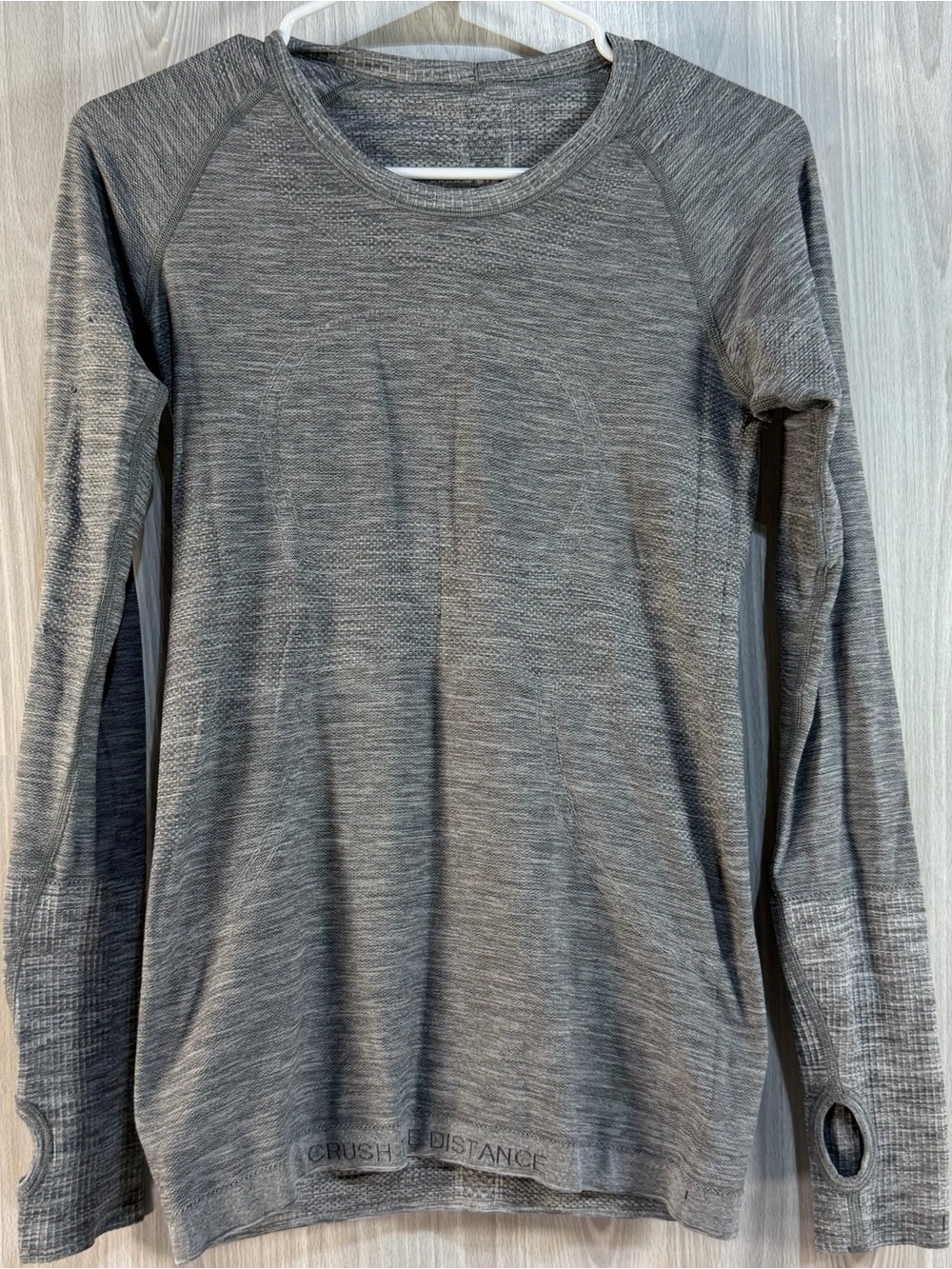 Lululemon Swiftly Tech in Gray Women’s Sz 6 Long Sleeve Activewear‎ Sports Shirt